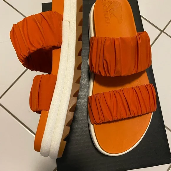 FINAL SALE ‼️SORAL ROAMING TWO STRAP SLIDE SANDALS NWB IN DESERT SUN - Picture 2 of 12